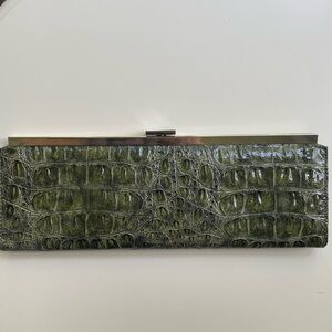 Green Clutch